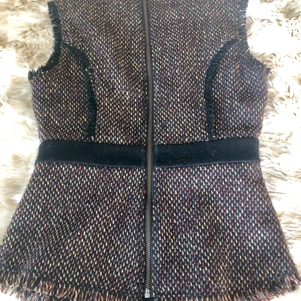 Vest - Picture 2 of 2